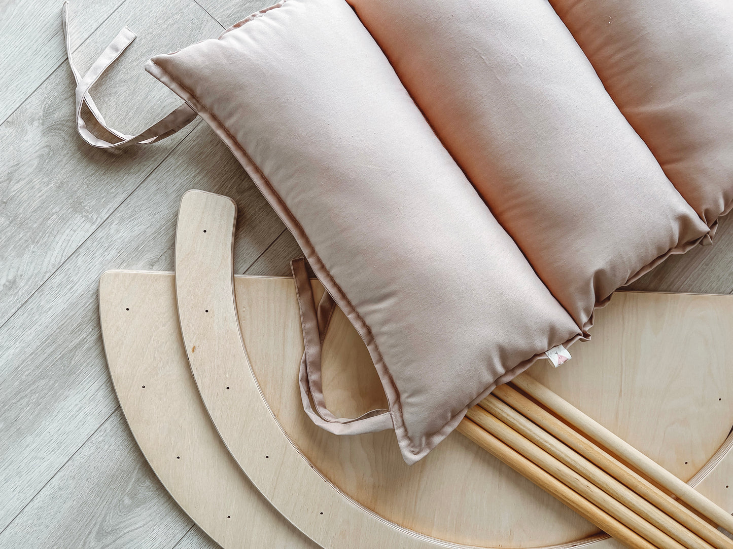 Climbing Arch . Rocker