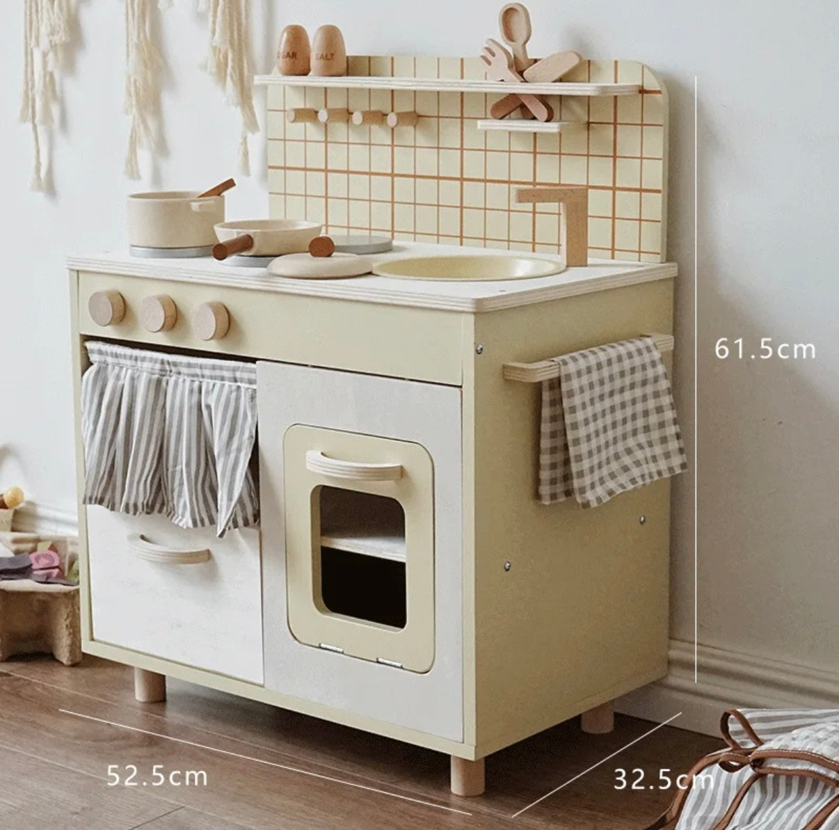 Wooden Retro Kitchen