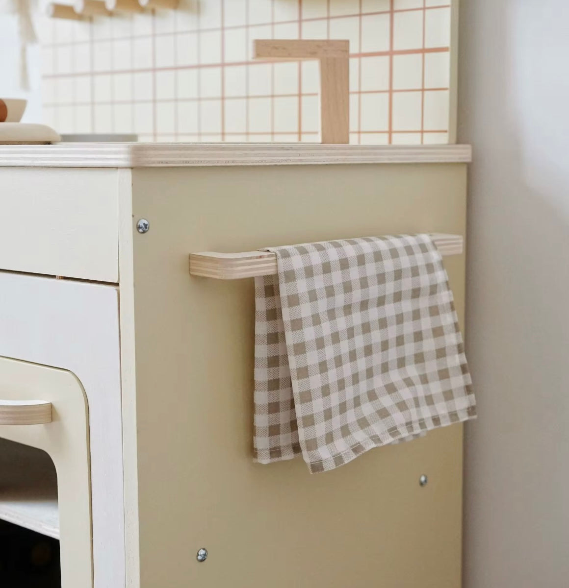 Wooden Retro Kitchen