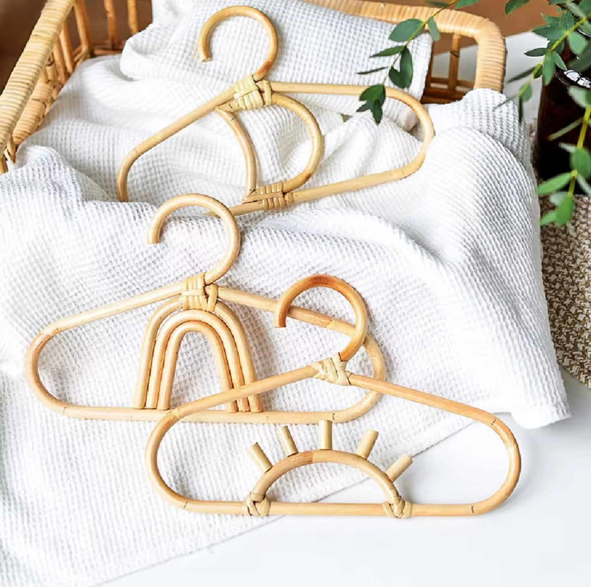 Rattan Hanger