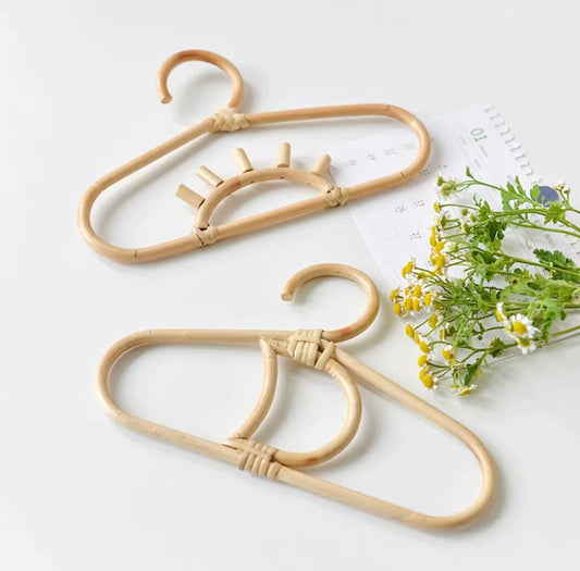 Rattan Hanger