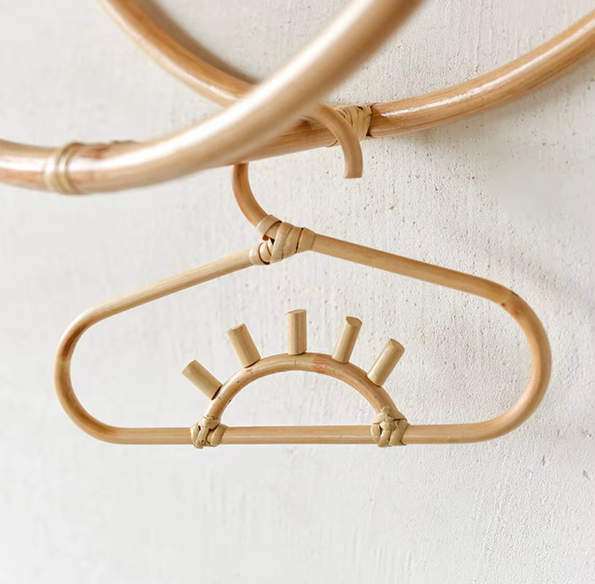 Rattan Hanger