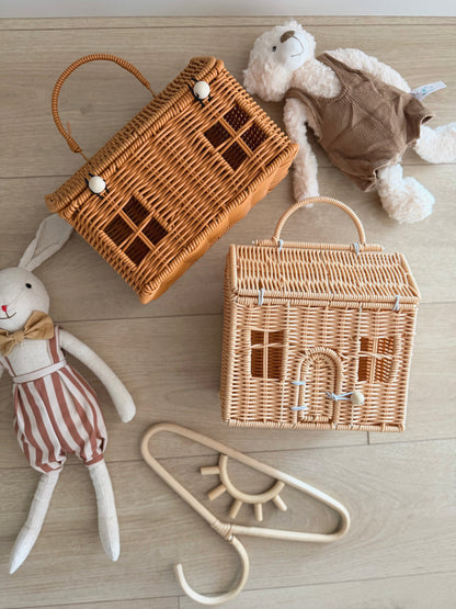 House Shaped
Basket