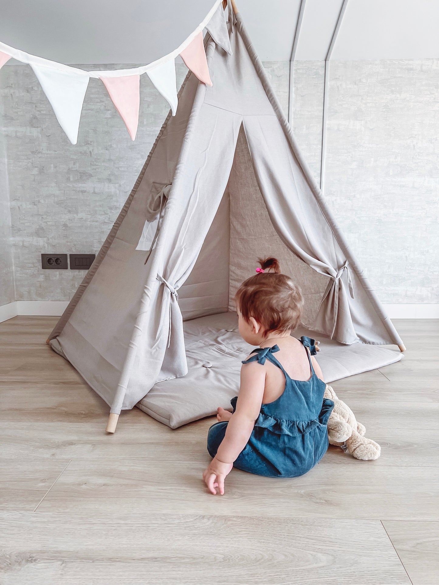 Linen Plain TeePee