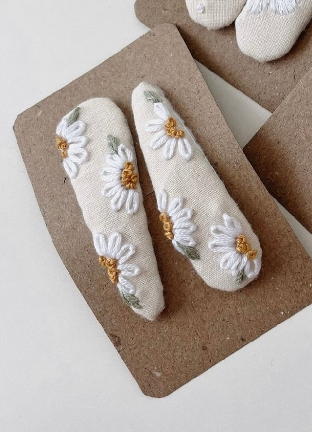 Embroidery Hair Clips Honey