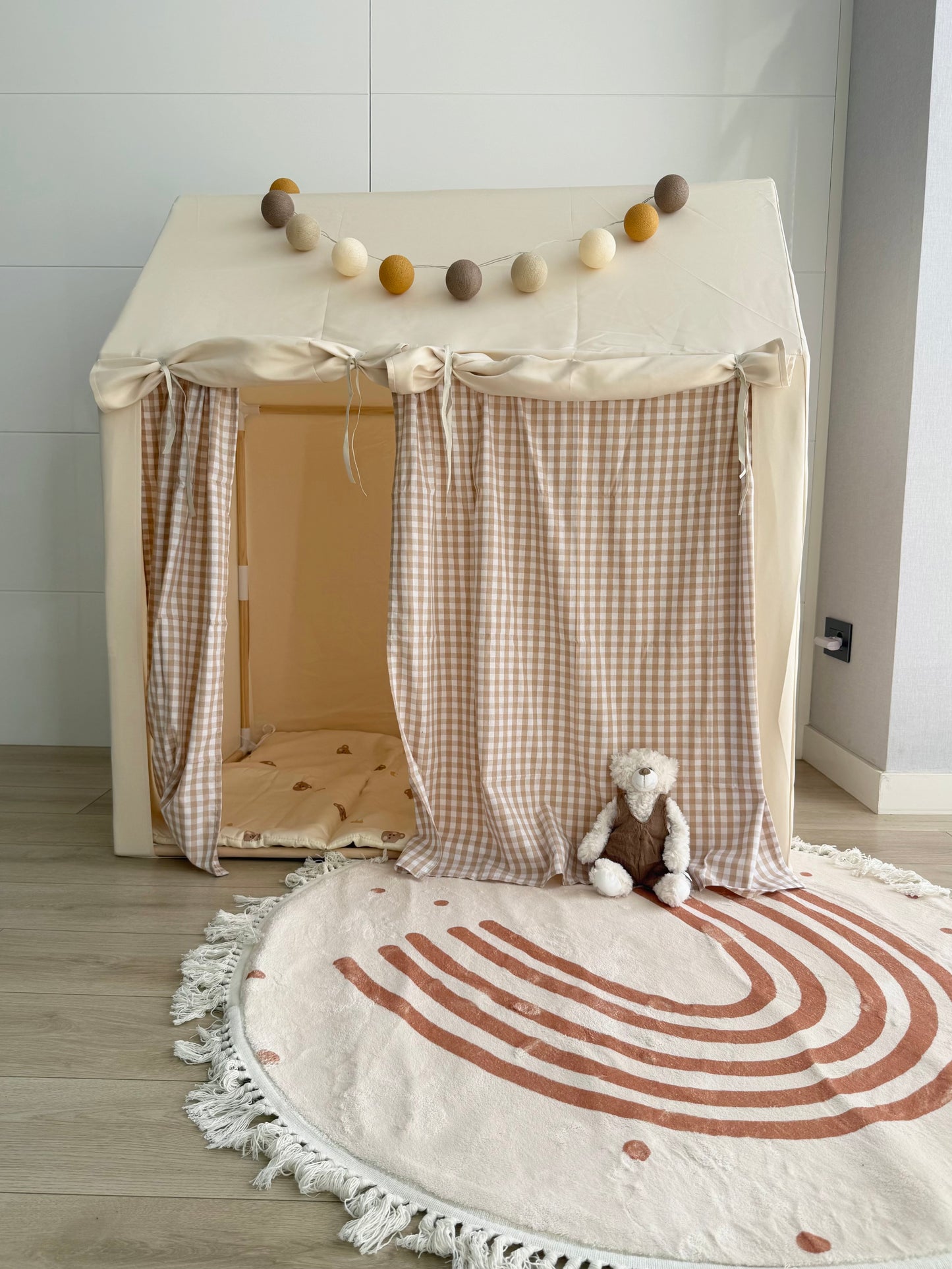 Bear House Tent