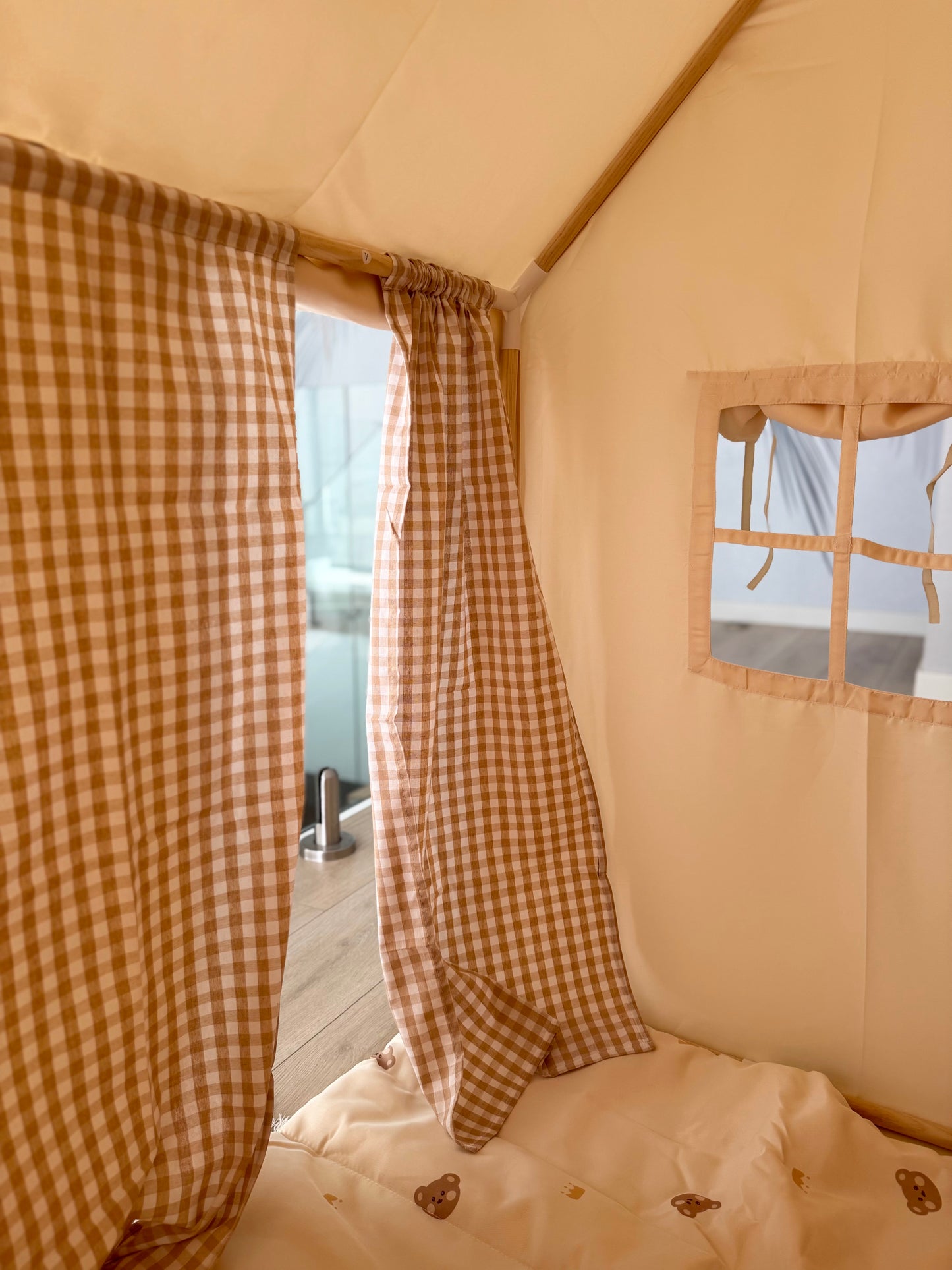 Bear House Tent