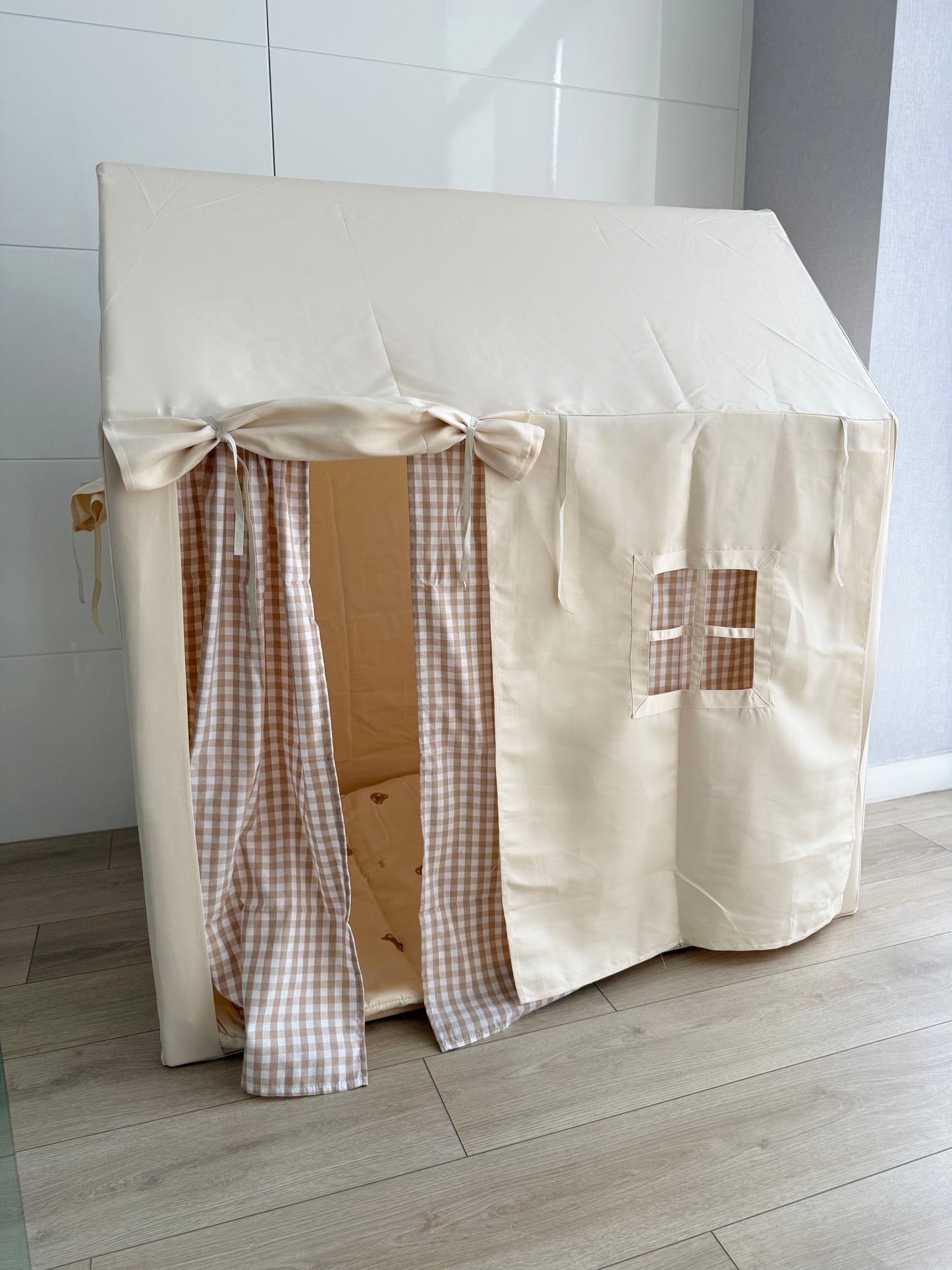 Bear House Tent