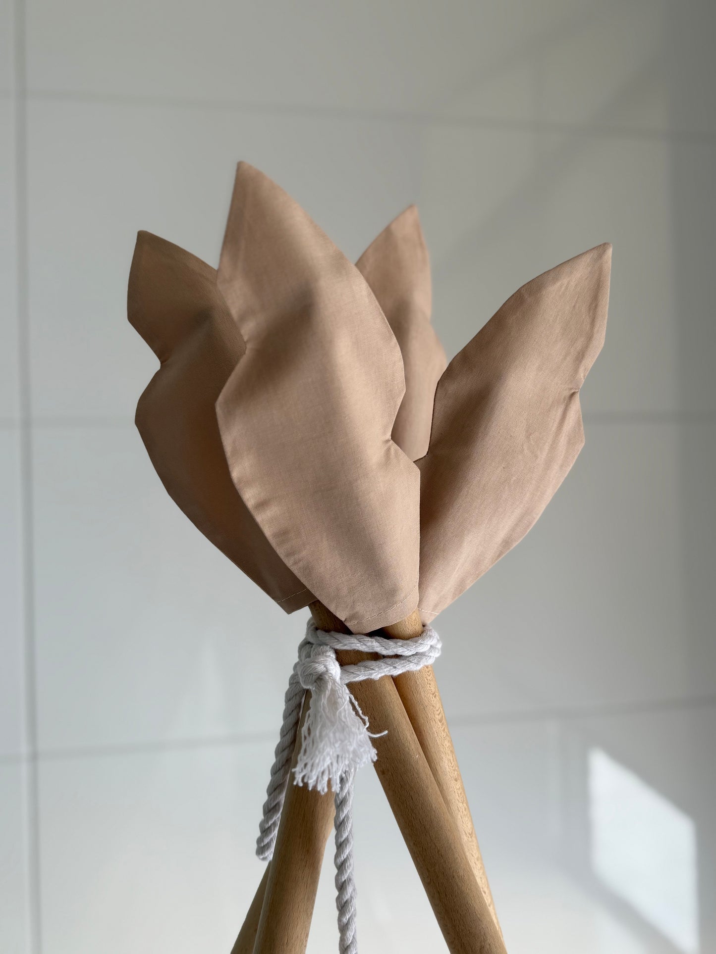 Decorative leaf for teepee