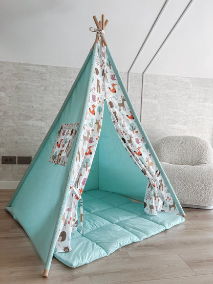 Teepee Woodland